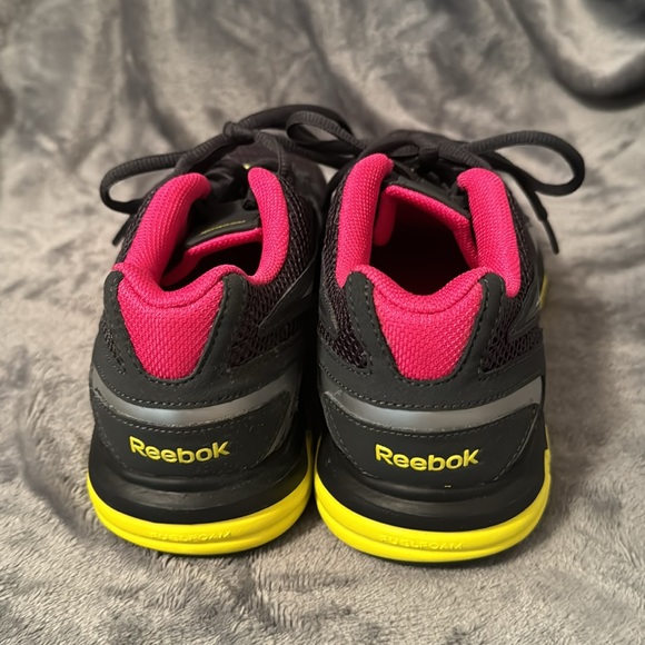 Women’s Reebok Gym Shoes - Picture 3 of 6